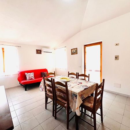 Residence La Cinta 8 San Teodoro  Buitenkant foto
